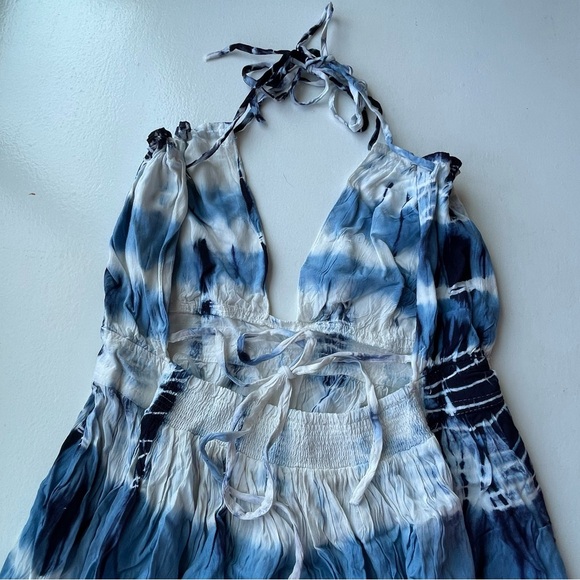 Gorgeous BohoMe blue and white tie dye halter swim cover up dress - Picture 14 of 16